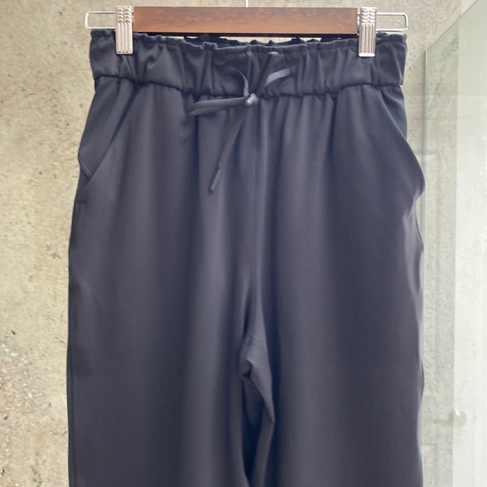 Lululemon pants 4